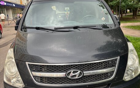 Hyundai Grand Starex Grand Starex I рестайлинг 2, 2014 год, 1 800 000 рублей, 6 фотография