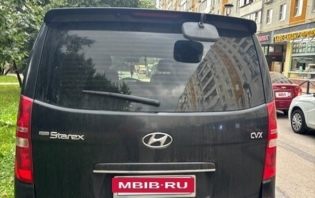 Hyundai Grand Starex Grand Starex I рестайлинг 2, 2014 год, 1 800 000 рублей, 4 фотография