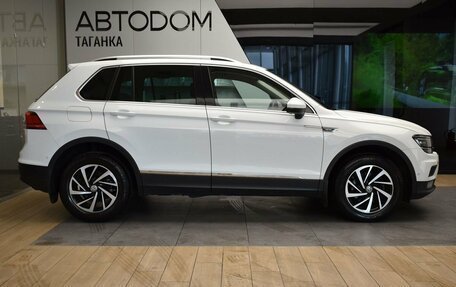 Volkswagen Tiguan II, 2018 год, 2 649 000 рублей, 4 фотография
