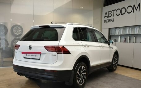 Volkswagen Tiguan II, 2018 год, 2 649 000 рублей, 7 фотография