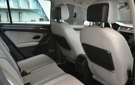 Volkswagen Tiguan II, 2018 год, 2 649 000 рублей, 21 фотография