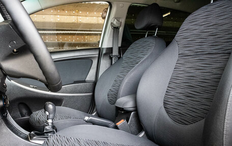 Hyundai Solaris II рестайлинг, 2015 год, 999 000 рублей, 9 фотография