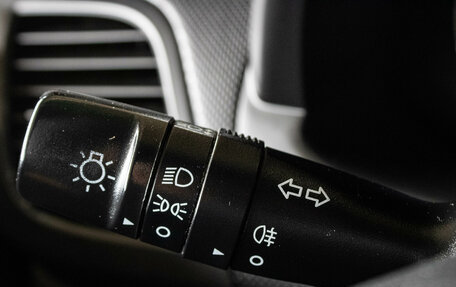 Hyundai Solaris II рестайлинг, 2015 год, 999 000 рублей, 16 фотография