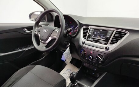 Hyundai Solaris II рестайлинг, 2020 год, 1 550 000 рублей, 14 фотография
