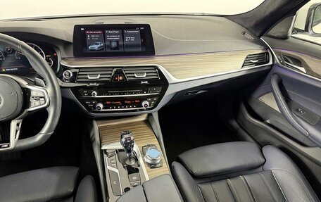 BMW 5 серия, 2017 год, 4 499 000 рублей, 26 фотография