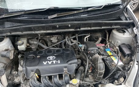Toyota FunCargo, 2003 год, 409 000 рублей, 11 фотография