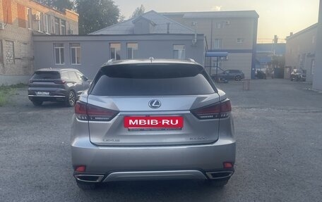 Lexus RX IV рестайлинг, 2019 год, 5 000 000 рублей, 4 фотография