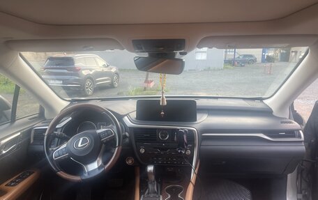 Lexus RX IV рестайлинг, 2019 год, 5 000 000 рублей, 11 фотография