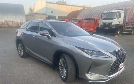 Lexus RX IV рестайлинг, 2019 год, 5 000 000 рублей, 9 фотография