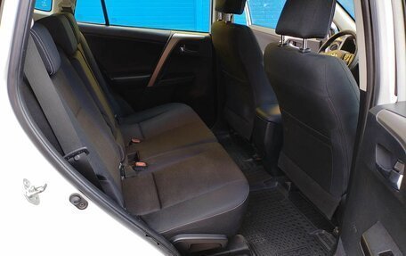 Toyota RAV4, 2018 год, 2 200 000 рублей, 9 фотография