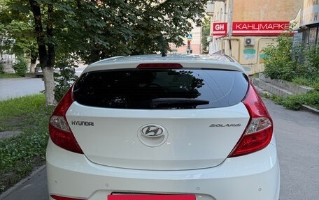 Hyundai Solaris II рестайлинг, 2015 год, 1 120 000 рублей, 4 фотография