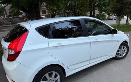 Hyundai Solaris II рестайлинг, 2015 год, 1 120 000 рублей, 6 фотография