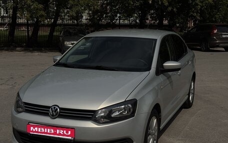 Volkswagen Polo VI (EU Market), 2014 год, 725 000 рублей, 3 фотография