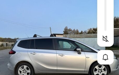 Opel Zafira C рестайлинг, 2012 год, 820 000 рублей, 4 фотография