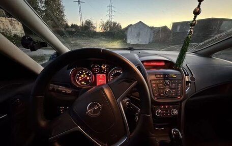 Opel Zafira C рестайлинг, 2012 год, 820 000 рублей, 6 фотография