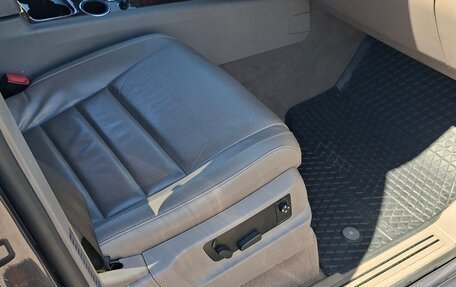 Volkswagen Touareg III, 2010 год, 1 350 000 рублей, 9 фотография