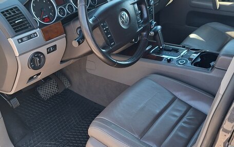 Volkswagen Touareg III, 2010 год, 1 350 000 рублей, 7 фотография