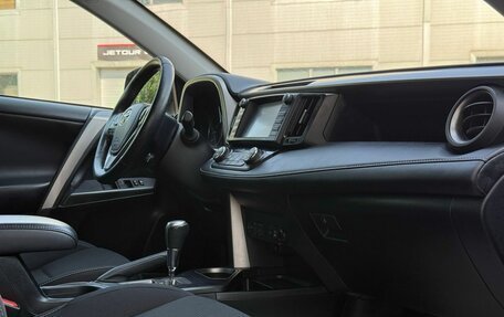 Toyota RAV4, 2019 год, 2 800 000 рублей, 11 фотография
