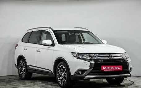 Mitsubishi Outlander III рестайлинг 3, 2017 год, 1 949 000 рублей, 4 фотография