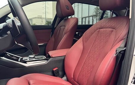 BMW 3 серия, 2024 год, 3 295 005 рублей, 9 фотография