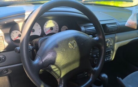 Dodge Stratus II, 2003 год, 270 000 рублей, 9 фотография