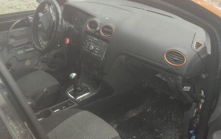 Ford Focus II рестайлинг, 2005 год, 230 000 рублей, 2 фотография