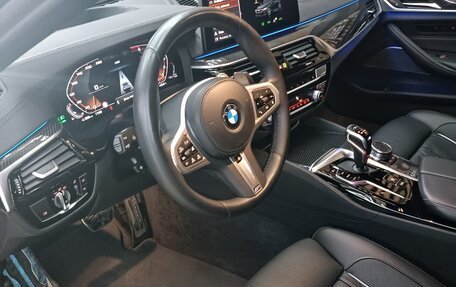 BMW 5 серия, 2022 год, 5 500 000 рублей, 11 фотография