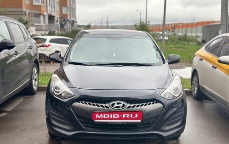 Hyundai i30 II рестайлинг, 2013 год, 800 000 рублей, 2 фотография