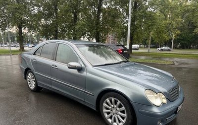 Mercedes-Benz C-Класс, 2004 год, 620 000 рублей, 1 фотография