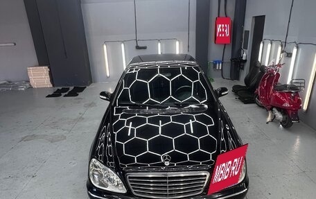 Mercedes-Benz S-Класс, 2004 год, 899 999 рублей, 1 фотография