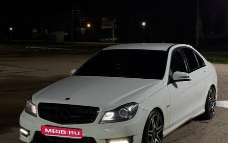 Mercedes-Benz C-Класс, 2011 год, 1 250 000 рублей, 1 фотография