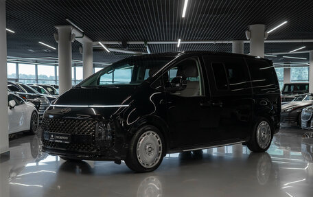 Hyundai Staria, 2024 год, 6 200 000 рублей, 1 фотография