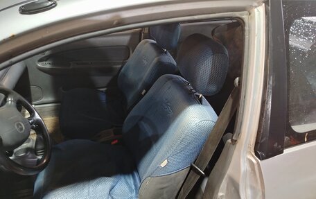 Mazda 323, 2000 год, 130 000 рублей, 7 фотография