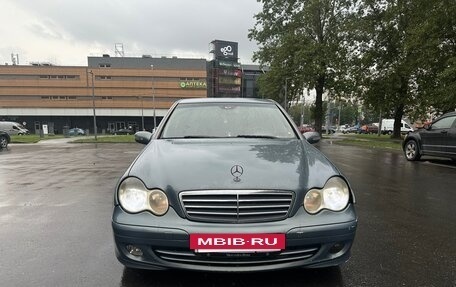 Mercedes-Benz C-Класс, 2004 год, 620 000 рублей, 4 фотография