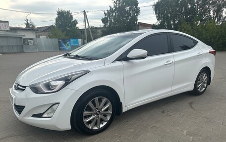 Hyundai Elantra V, 2013 год, 1 200 000 рублей, 2 фотография
