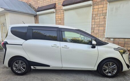 Toyota Sienta II, 2020 год, 1 711 000 рублей, 3 фотография