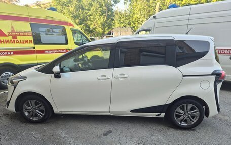 Toyota Sienta II, 2020 год, 1 711 000 рублей, 6 фотография