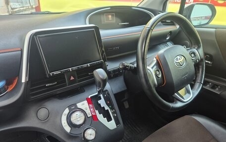 Toyota Sienta II, 2020 год, 1 711 000 рублей, 11 фотография