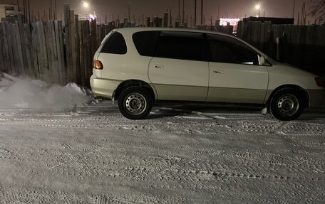 Toyota Ipsum II, 1998 год, 2 фотография