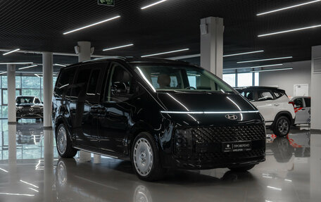 Hyundai Staria, 2024 год, 6 200 000 рублей, 2 фотография