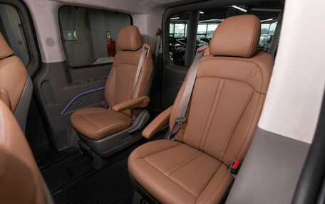Hyundai Staria, 2024 год, 6 200 000 рублей, 15 фотография
