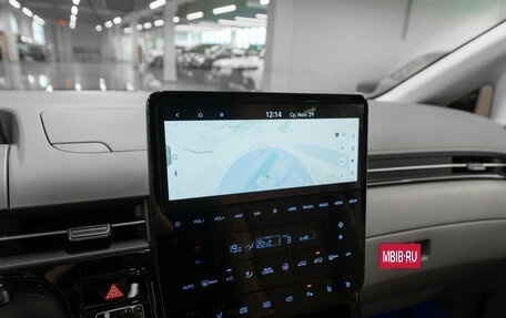 Hyundai Staria, 2024 год, 6 200 000 рублей, 27 фотография