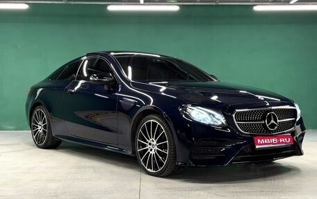 Mercedes-Benz E-Класс, 2018 год, 4 300 000 рублей, 1 фотография