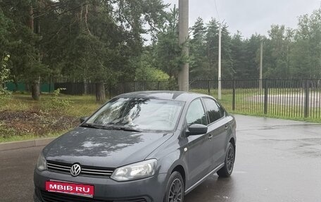 Volkswagen Polo VI (EU Market), 2012 год, 700 000 рублей, 1 фотография
