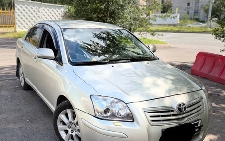 Toyota Avensis III рестайлинг, 2008 год, 660 000 рублей, 1 фотография