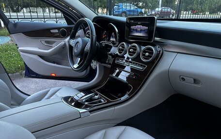 Mercedes-Benz C-Класс, 2017 год, 2 900 000 рублей, 3 фотография