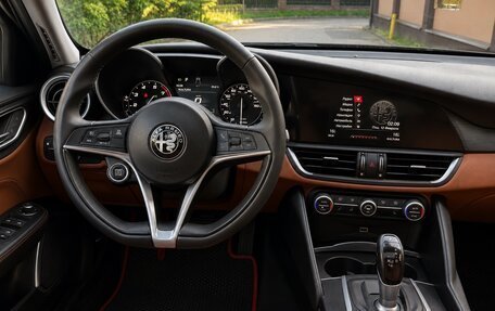 Alfa Romeo Giulia II, 2018 год, 2 650 000 рублей, 10 фотография