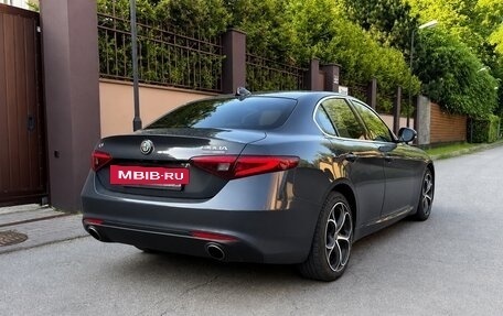 Alfa Romeo Giulia II, 2018 год, 2 650 000 рублей, 7 фотография