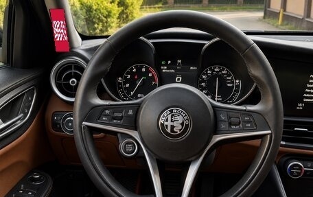 Alfa Romeo Giulia II, 2018 год, 2 650 000 рублей, 12 фотография