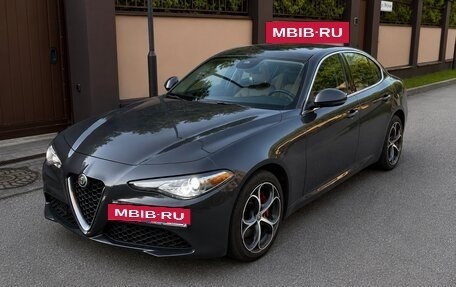 Alfa Romeo Giulia II, 2018 год, 2 650 000 рублей, 8 фотография